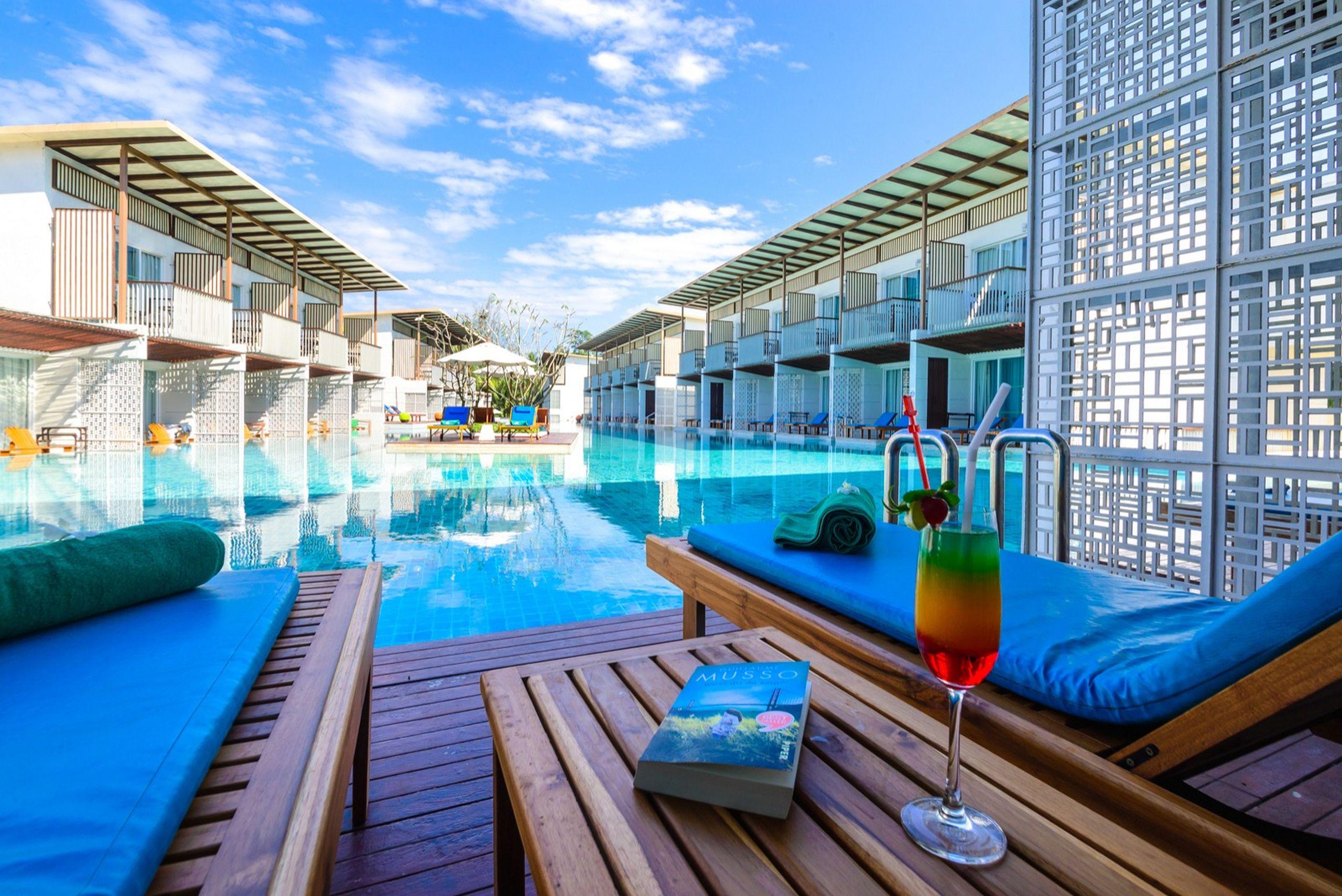 The Briza Beach Resort, Khao Lak Sha Extra Plus Екстер'єр фото