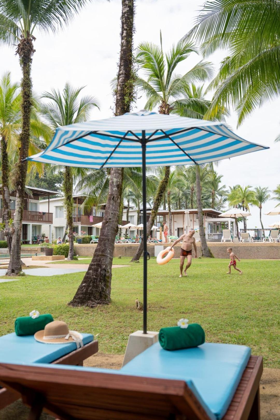 The Briza Beach Resort, Khao Lak Sha Extra Plus Екстер'єр фото