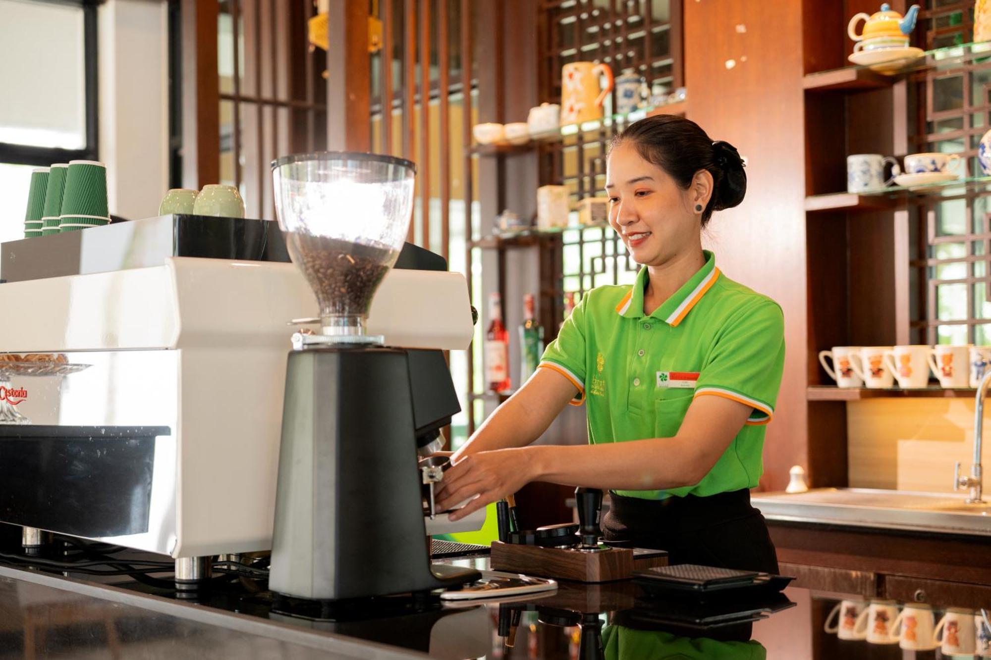 The Briza Beach Resort, Khao Lak Sha Extra Plus Екстер'єр фото